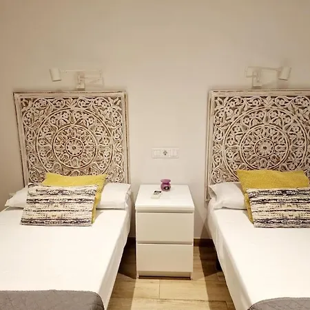 Апартаменты Beachfront Dream: Prime Location With Sea Views *