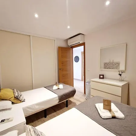 アパート Beachfront Dream: Prime Location With Sea Views