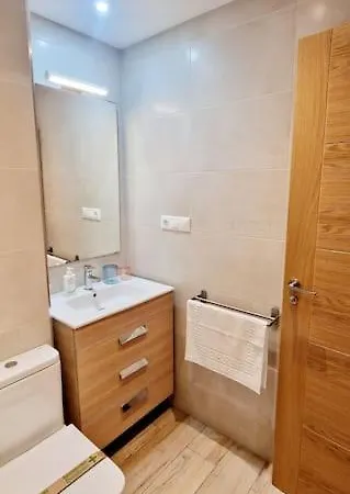 アパート Beachfront Dream: Prime Location With Sea Views