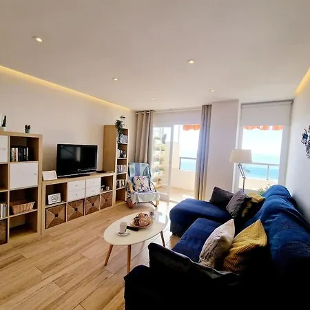 Lejlighed Beachfront Dream: Prime Location With Sea Views *