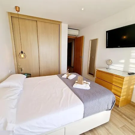 アパート Beachfront Dream: Prime Location With Sea Views